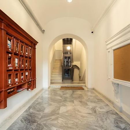 Cozy Apartment In Trastevere ローマ エクステリア 写真