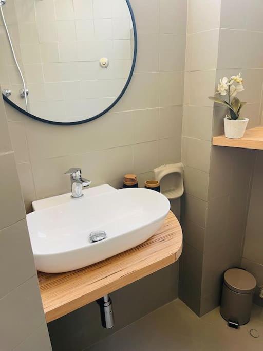 Cozy Apartment In Trastevere ローマ エクステリア 写真